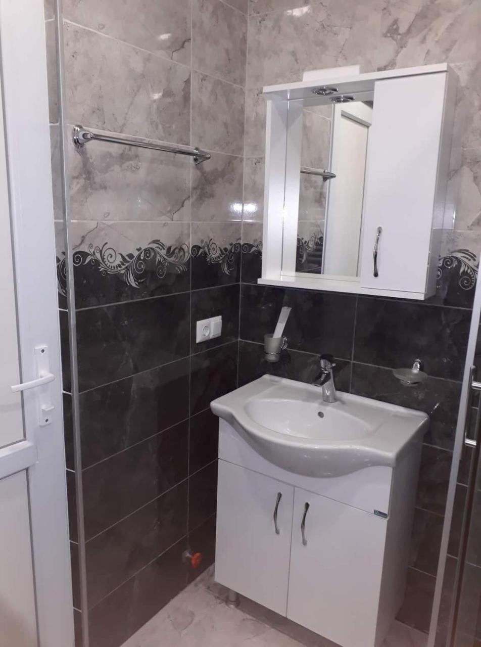 Mariamis Hous Apartment Batumi Ngoại thất bức ảnh